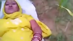 Desi yellow dress bhabi fuck