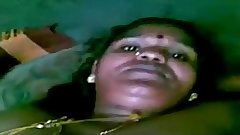indian Horny desi south indian tamil aunty  fucking sucking show pussy in hotel room