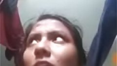 Desi slut fingering her pussy on webcam